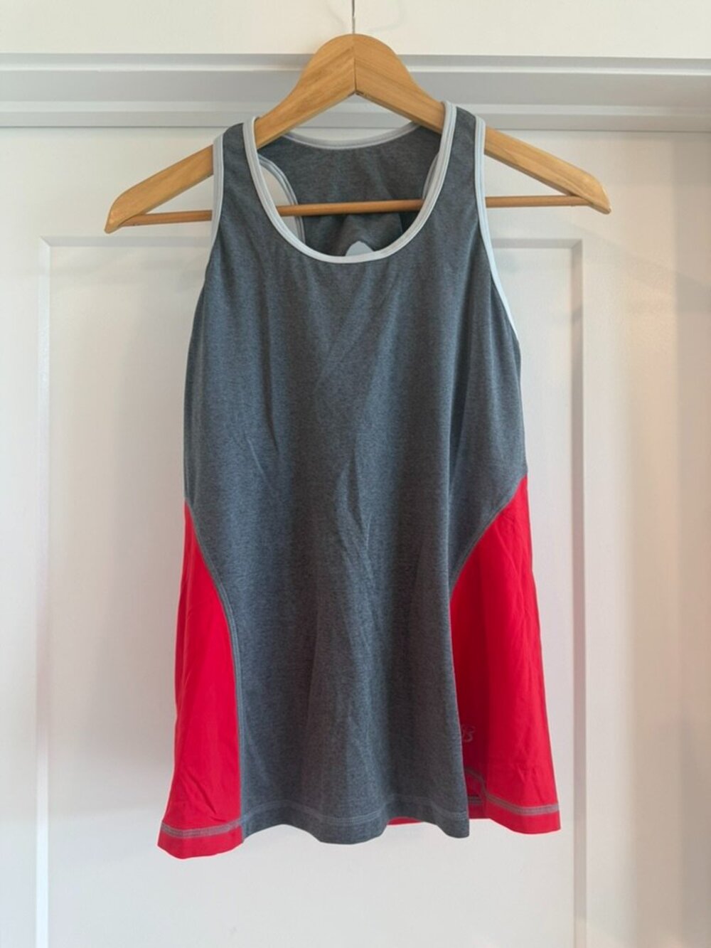 Sofibella Gray Pink Colorblock Racerback Athletic Tank Top Women’s Medium